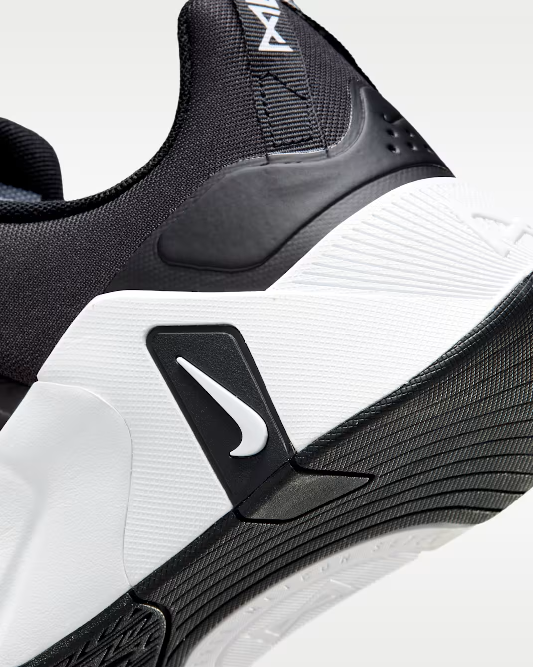 NIKE FREE METCON 7 BLACK-WHITE