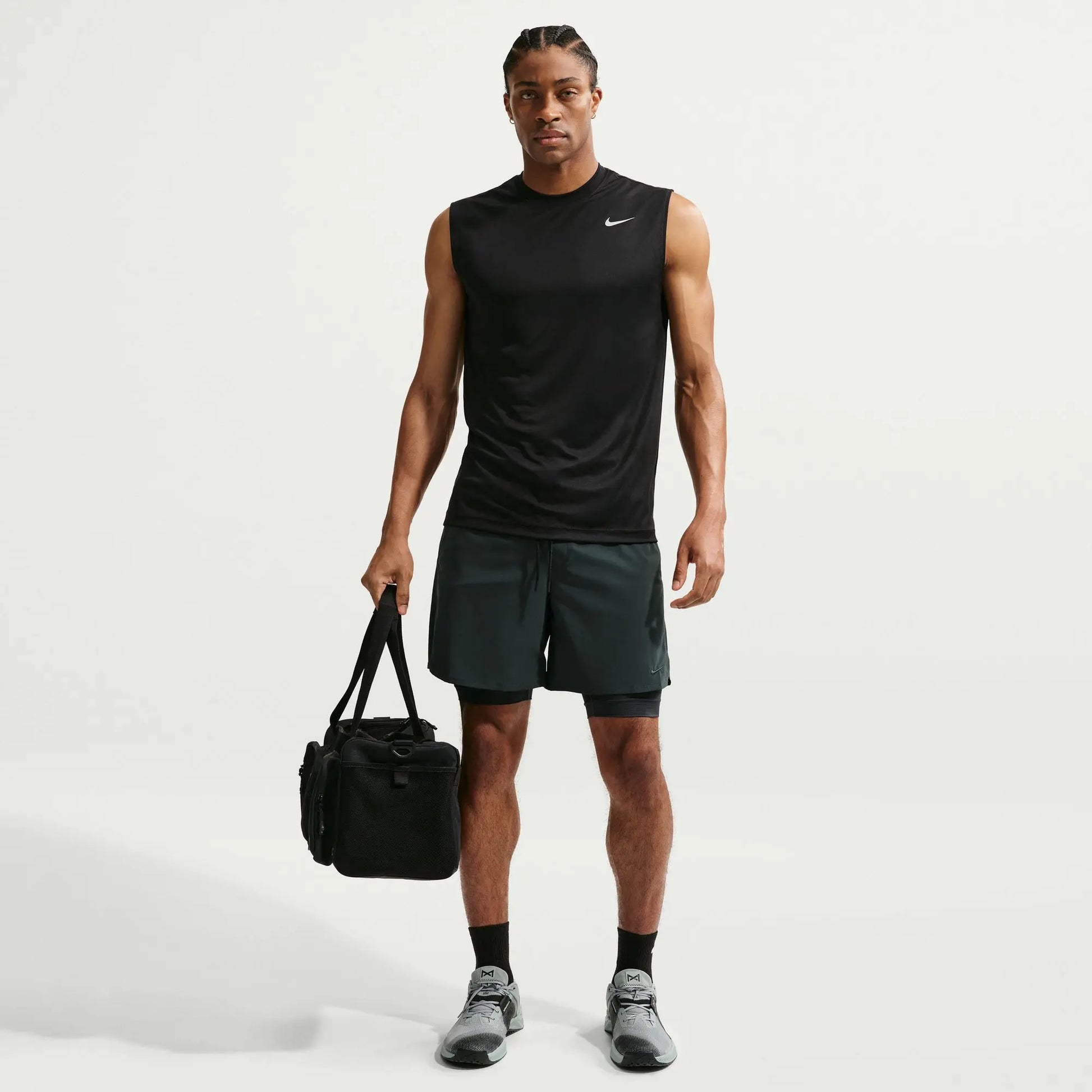 M NK DF TEE STD SLVLS FLEX BLACK/WHITE