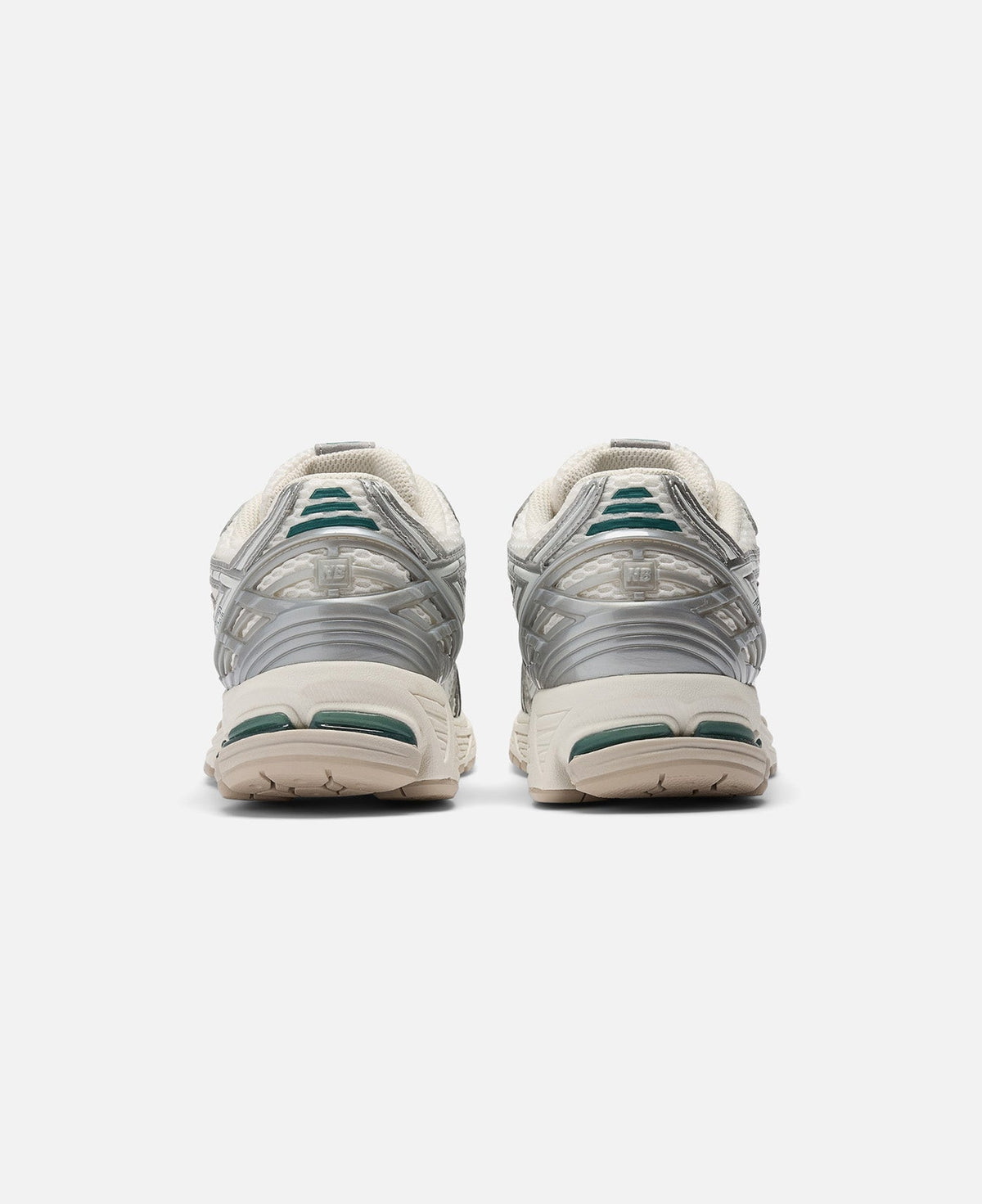NEW BALANCE 1906R SILVER-METALLIC-SEA SALT HOMBRE
