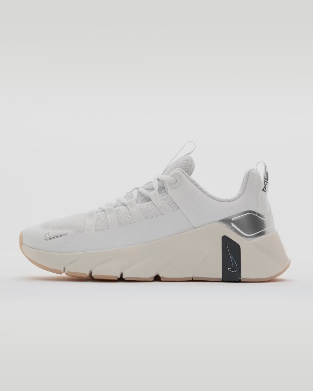 W NIKE FREE METCON 7 WHITE/BEIGE/SILVER MUJER