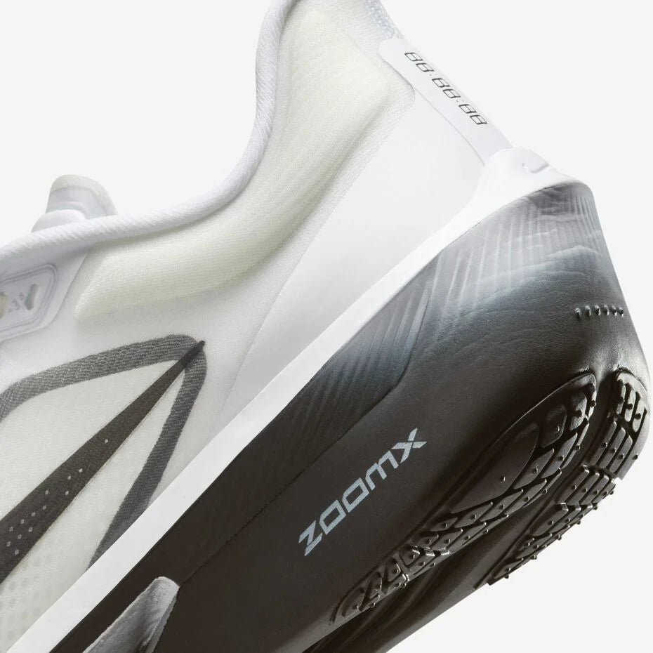 W ZOOM FLY 6 WHITE-BLACK-SMOKE GREY