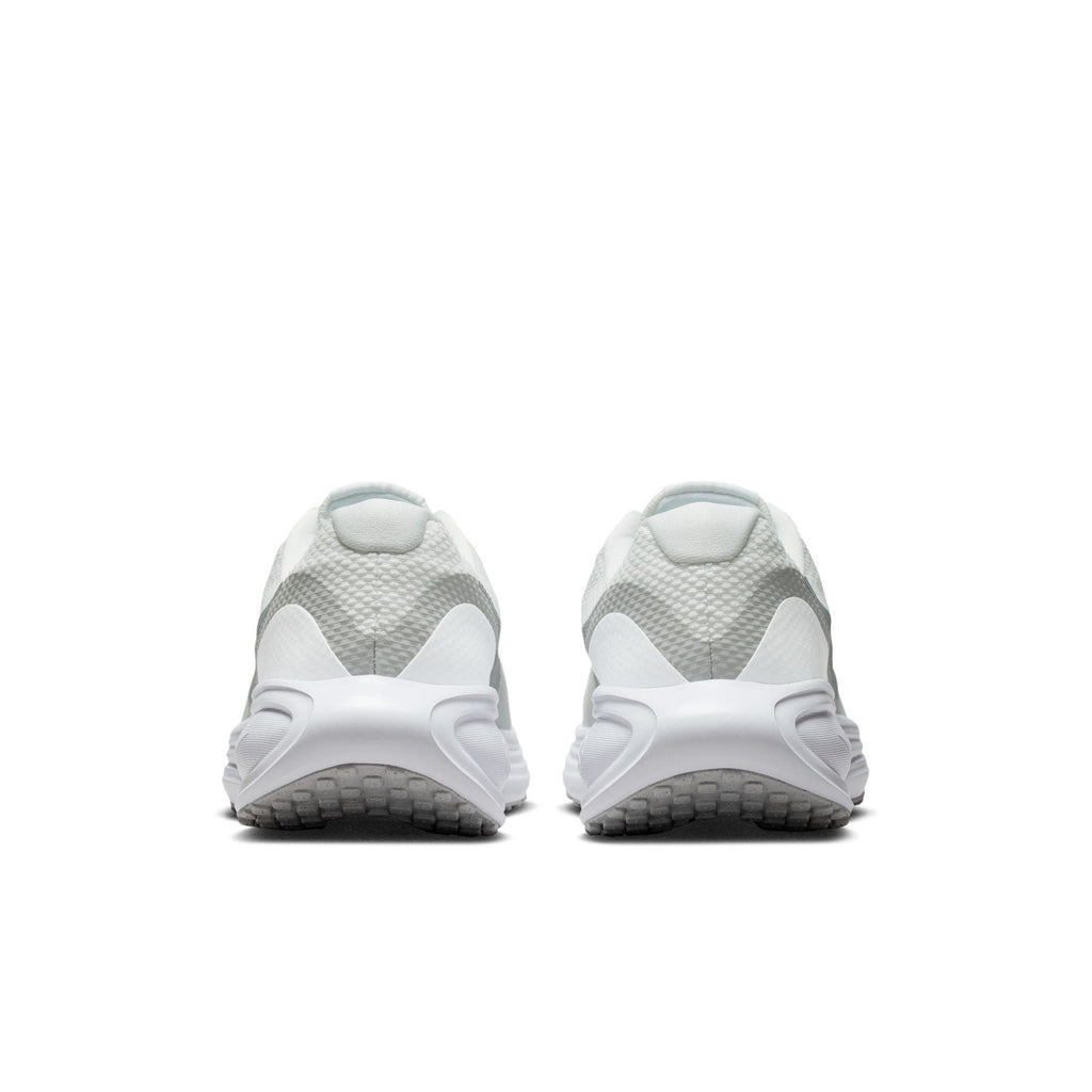 W NIKE REVOLUTION 8 SAIL-METALLIC SILVER-WHITE