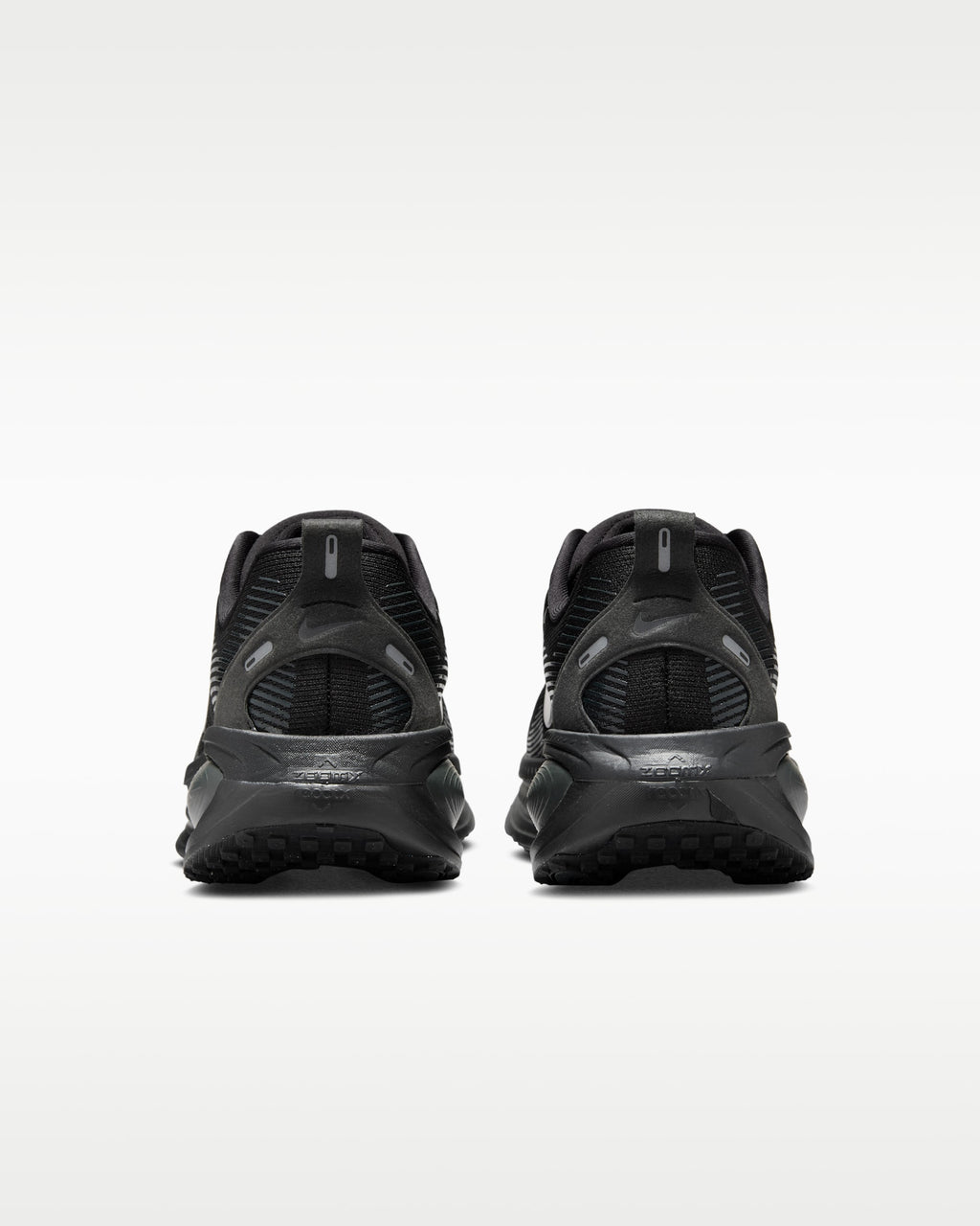 NIKE VOMERO 18 BLACK