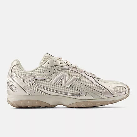 NEW BALANCE 204 LIGHT GOLD METALLIC MUJER